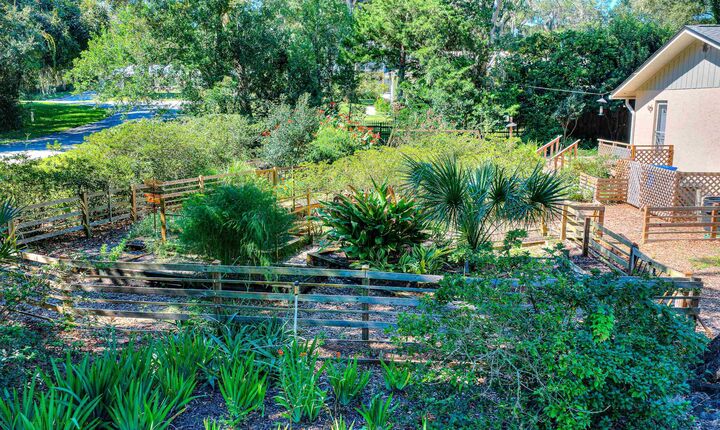 Property Photo:  446 Shamrock Rd  FL 32086 