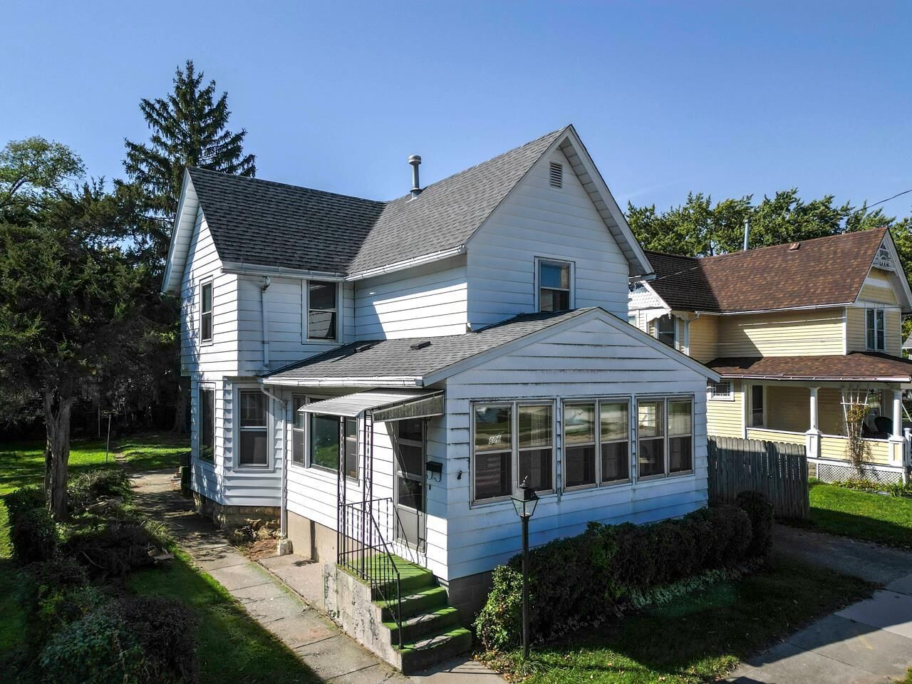 Property Photo:  606 S Franklin Street  WI 53548 