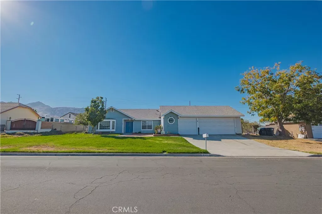 Property Photo:  472 Tanner  CA 92507 