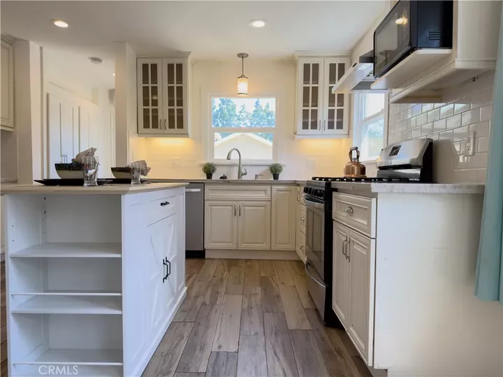 Property Photo:  940 Cypress  CA 92870 