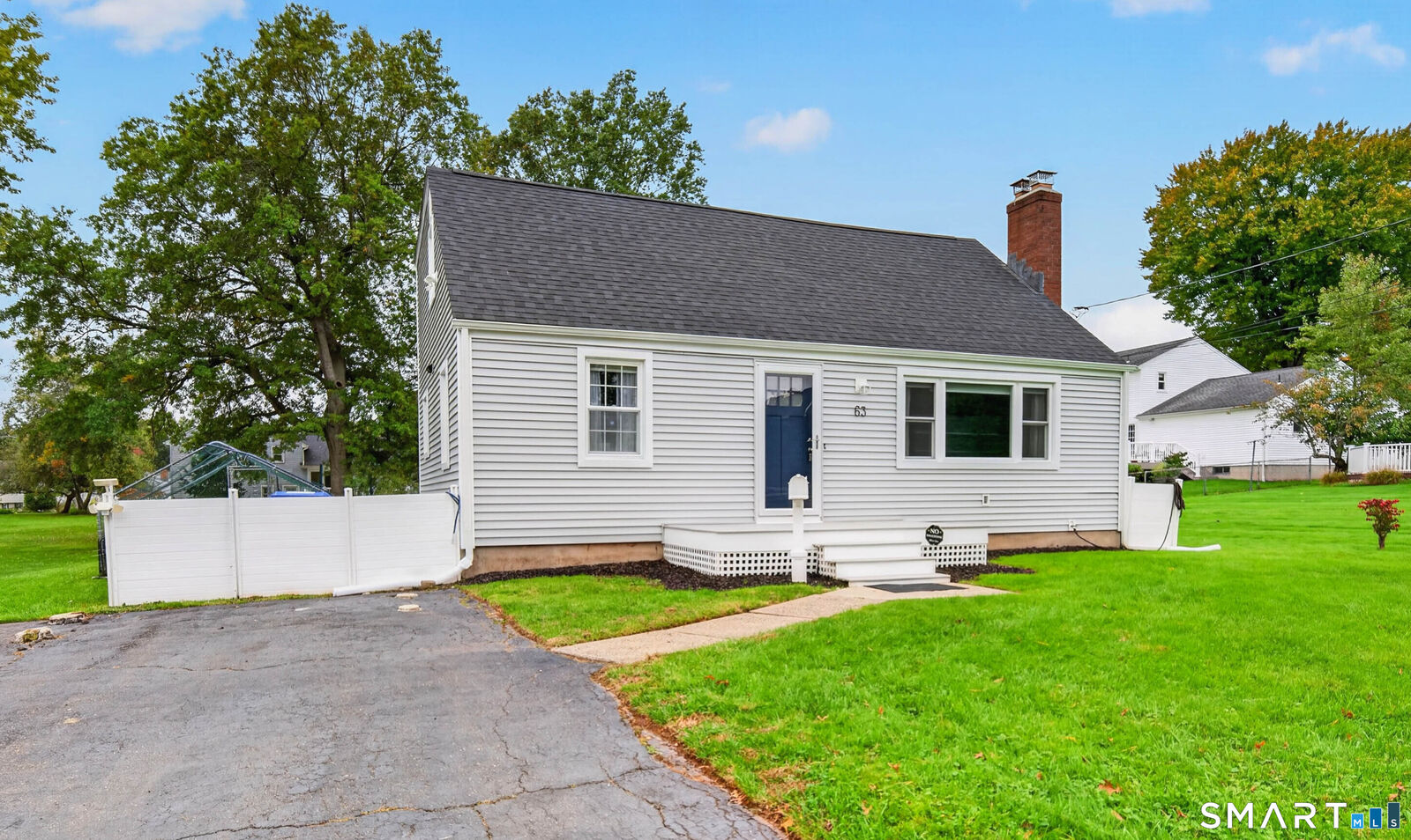Property Photo:  63 Bayberry Road  CT 06111 