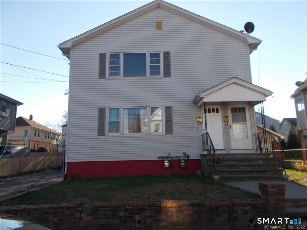 Property Photo:  48 Price Street  CT 06610 