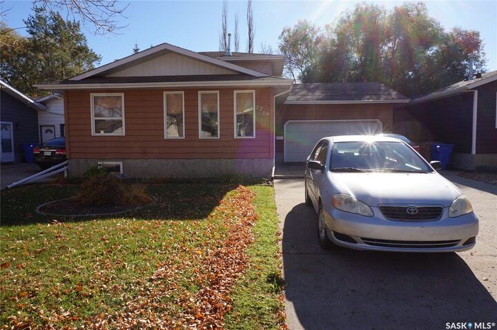 Property Photo:  7219 Beamish Drive  SK S4X 2G5 