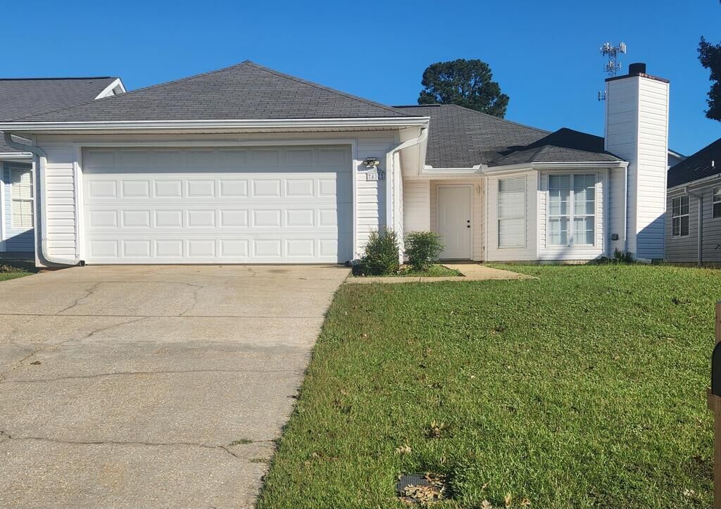 Property Photo:  402 Denise Street  AL 36305 