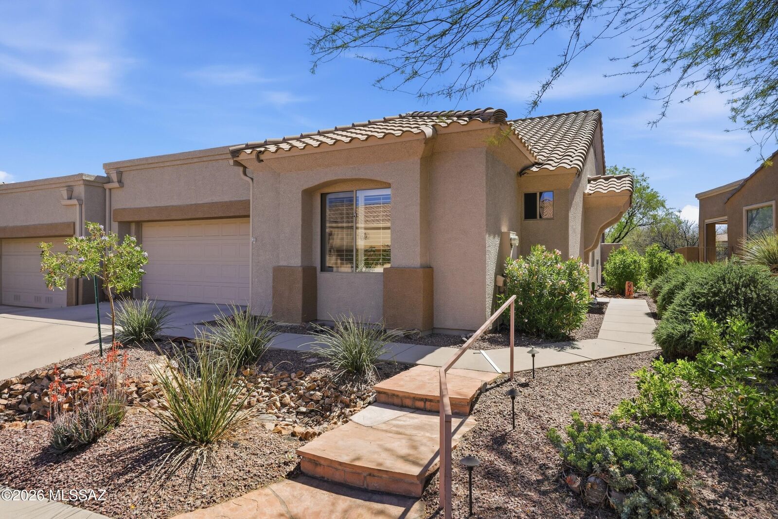 Property Photo: 561 W Knotwood Street AZ 85614