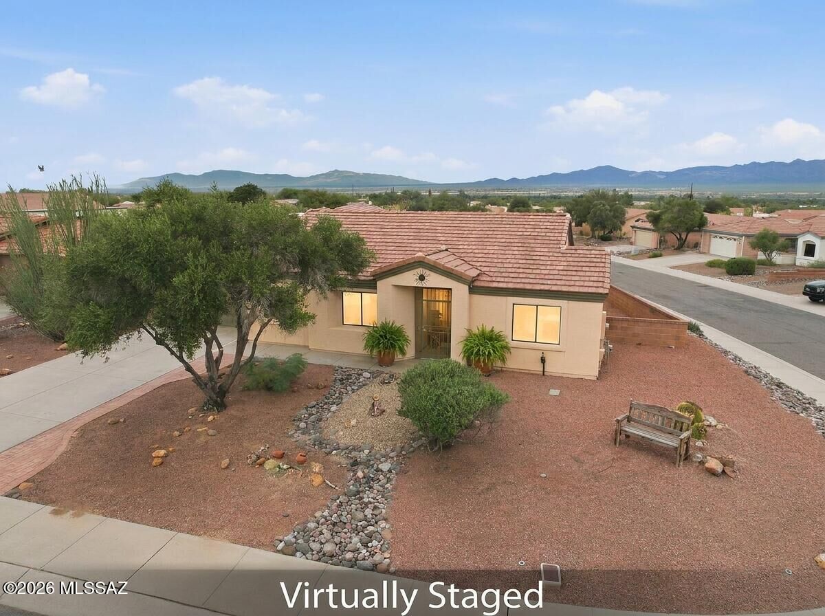 Property Photo: 106 N Bellhaven Drive AZ 85614