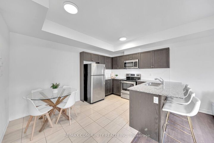 Property Photo:  1761 Rex Heath Drive  ON L1X 0E4 