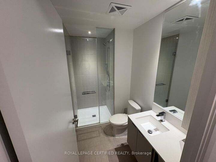 Property Photo:  3883 Quartz Road 2010  ON L5B 0M4 