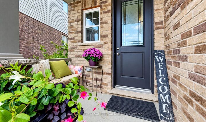 Property Photo:  43 Rivertrail Avenue  ON N2A 0H8 