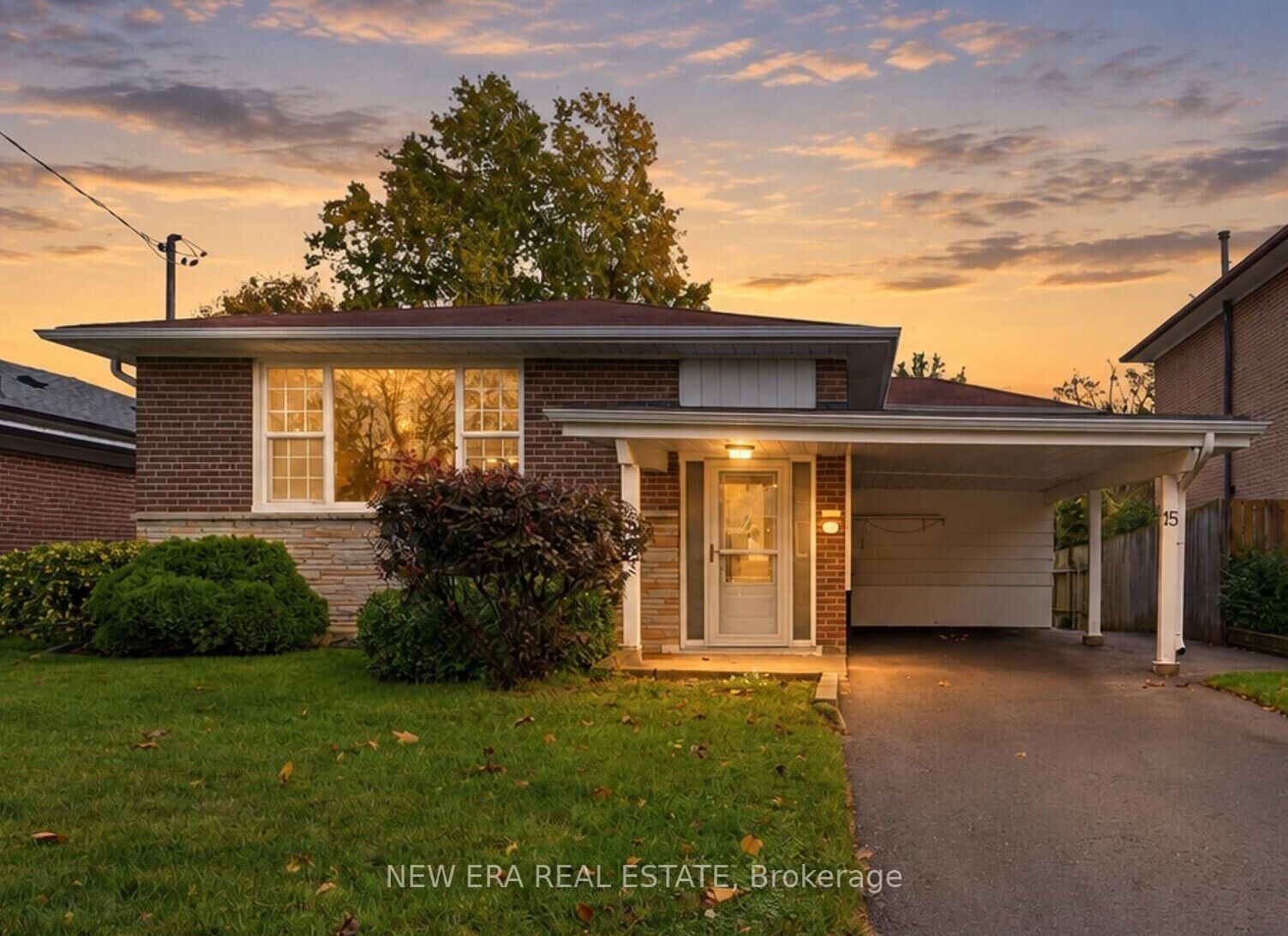 Property Photo:  15 Marlena Drive  ON M1E 2Y9 