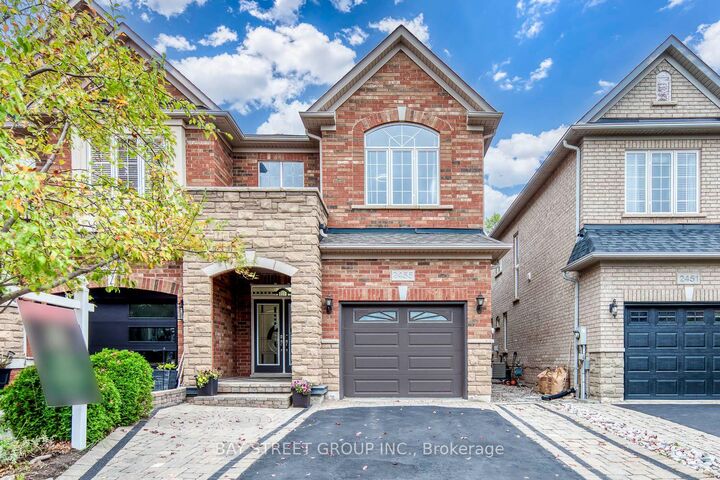 Property Photo:  2455 Felhaber Crescent  ON L6H 7N8 