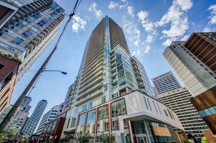 Property Photo:  33 Helendale Avenue 601  ON M4R 0A4 
