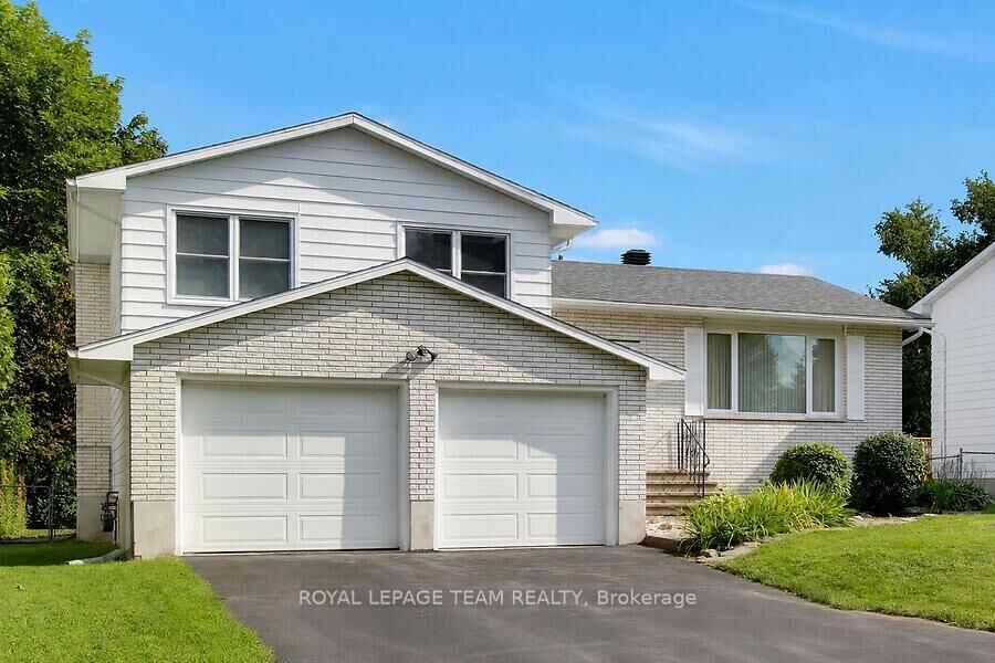 Property Photo:  31 Ross Street  ON K7A 4V7 