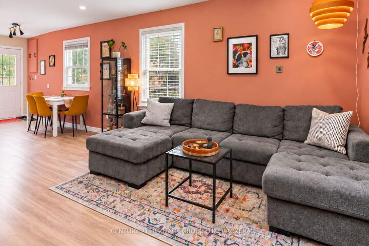 Property Photo:  39 Lorne Street  ON K7K 4L6 