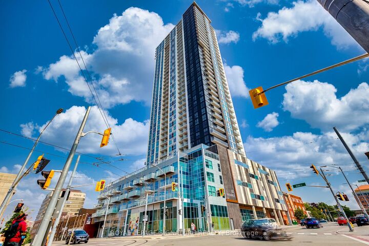 Property Photo:  60 Frederick Street 3901  ON N2H 0C7 