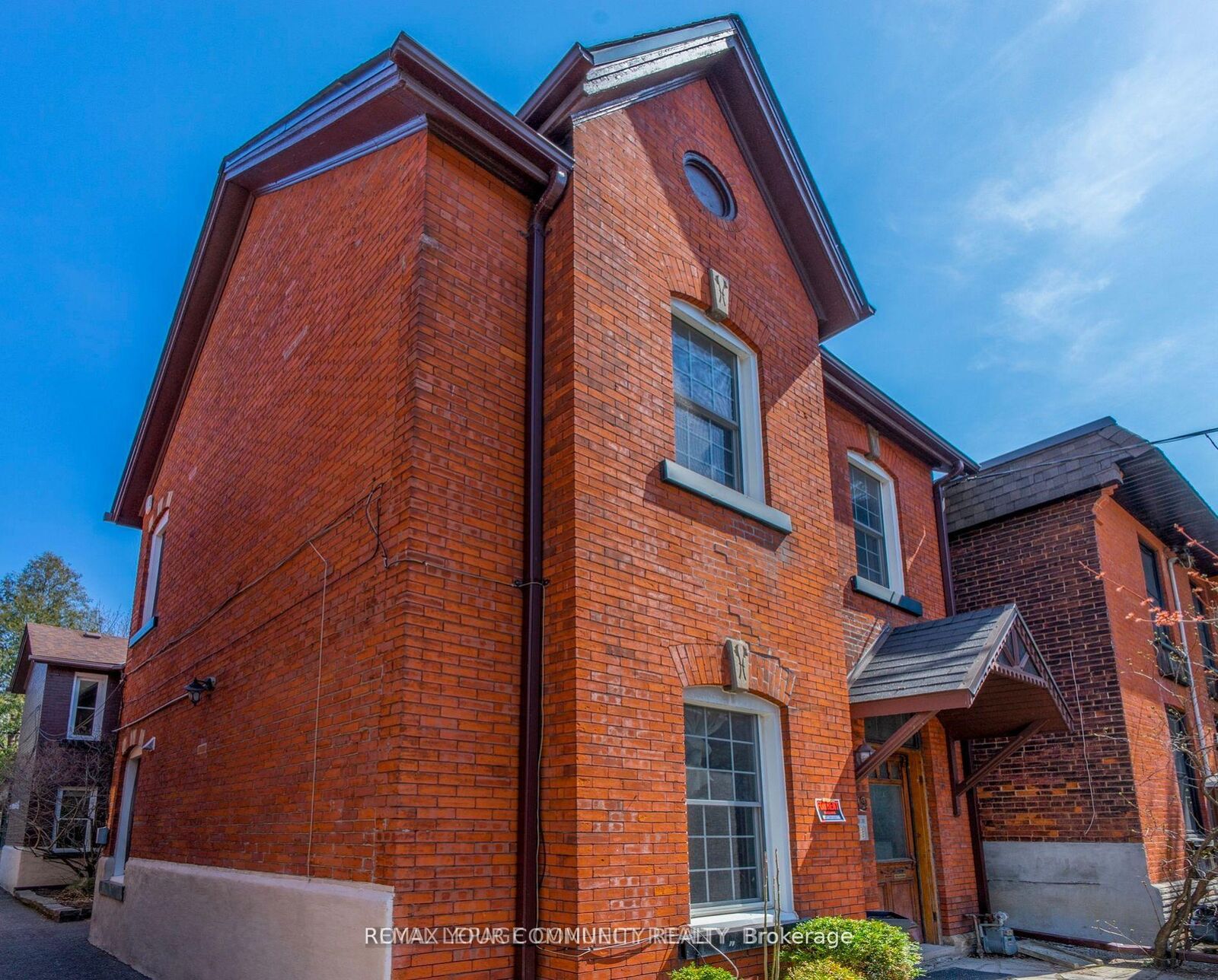 Property Photo:  59 Gwynne Avenue Unit 3  ON M6K 2C5 