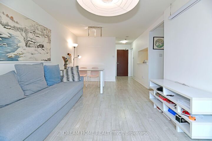 Property Photo:  1055 Bay Street 1204  ON M5S 3A3 