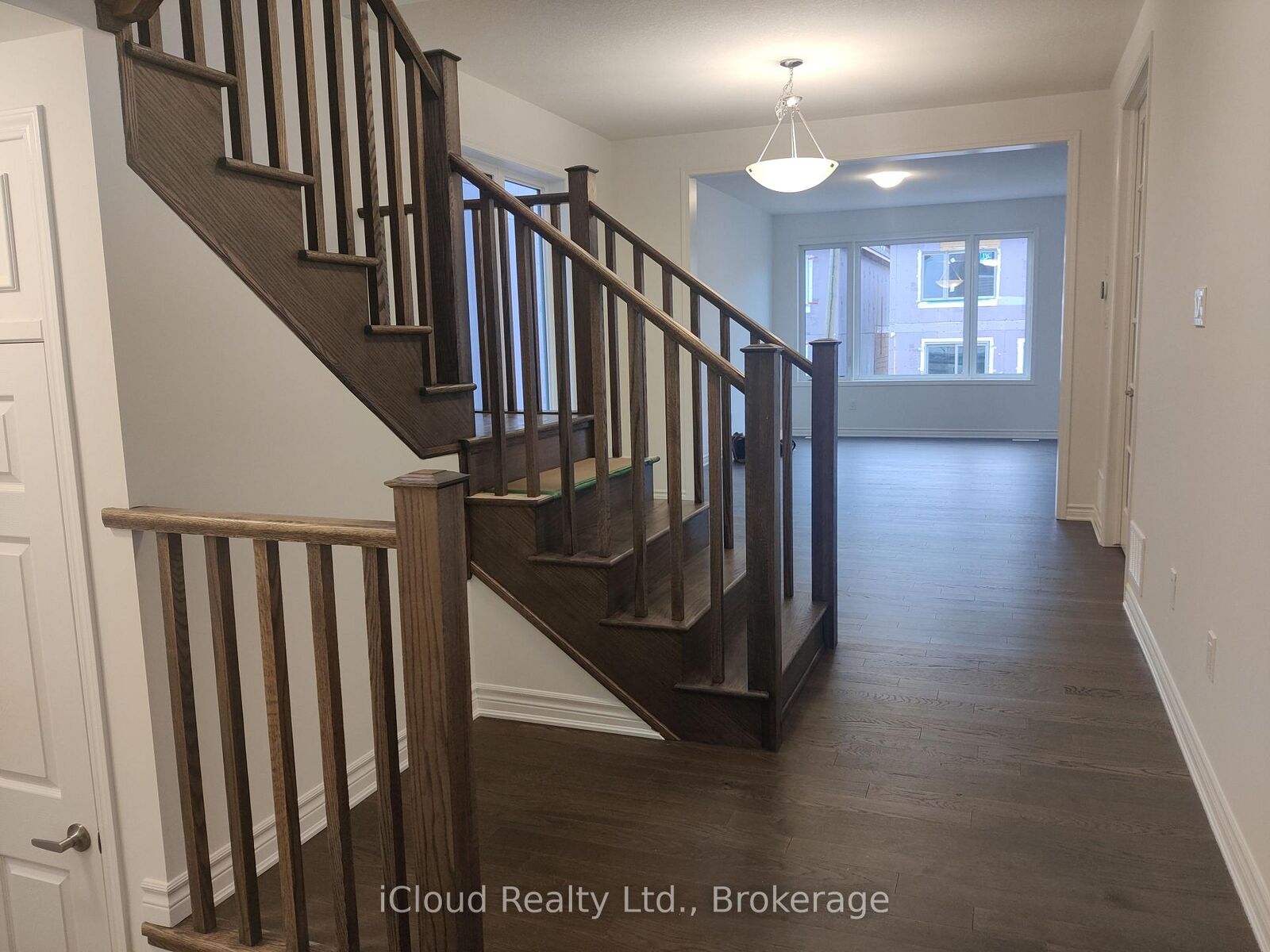 Property Photo:  26 Milt Schmidt Street  ON N2R 0T2 