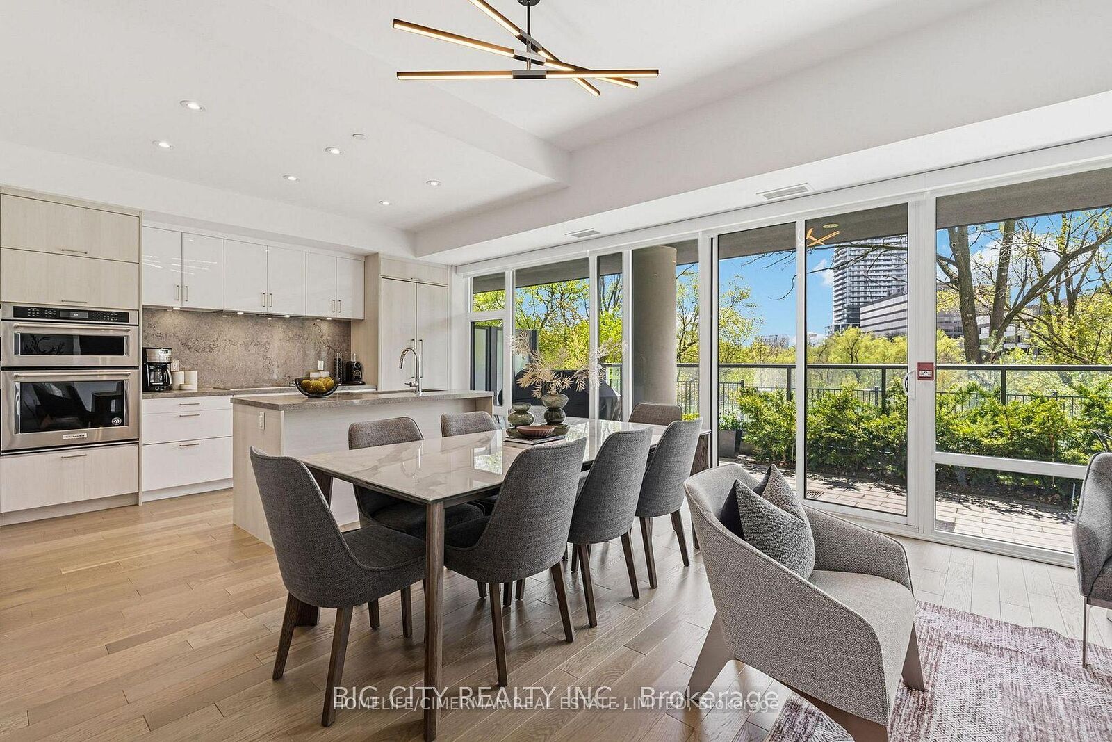 Property Photo:  25 Adra Grado Way 123  ON M2J 4L1 