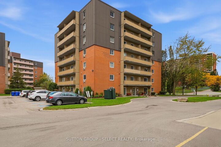 Property Photo:  1102 Jalna Boulevard 408  ON N6E 1X8 