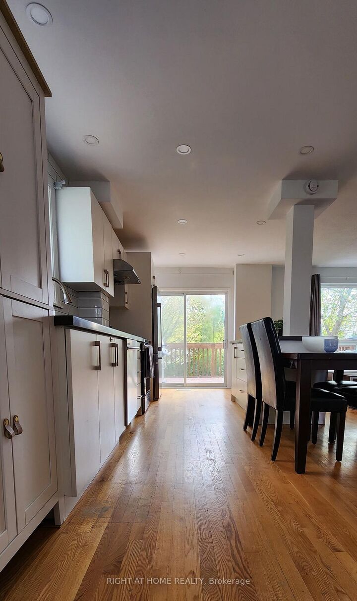 Property Photo:  63 Lindsay Avenue  ON L3Y 4N7 