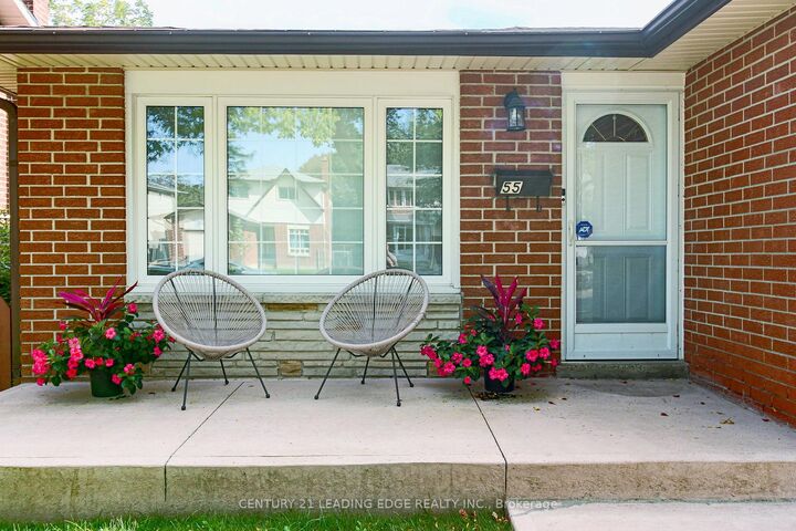 Property Photo:  55 Mammoth Hall Trail  ON M1B 1P5 