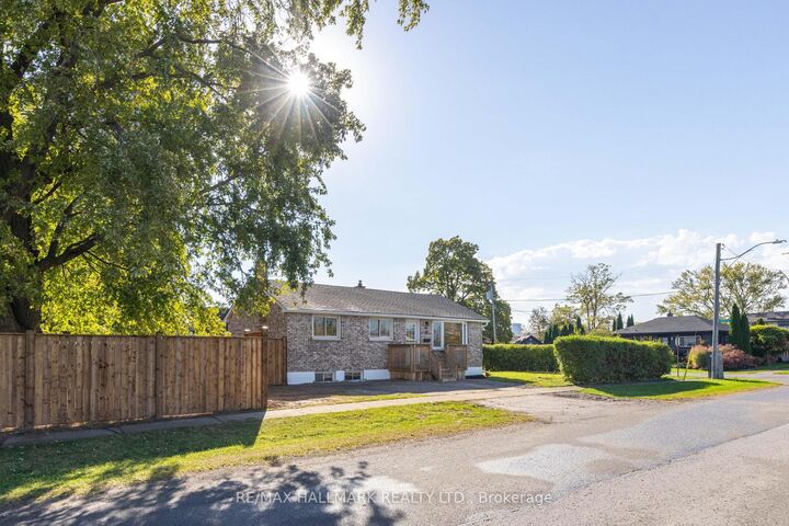 Property Photo:  79 Powerview Avenue  ON L2S 1W5 