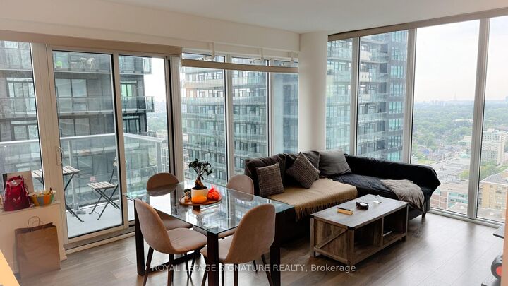 Property Photo: 99 Broadway Avenue 3004 ON M4P 0E3