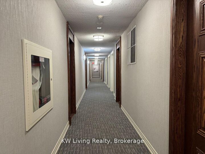 Property Photo:  4850 Glen Erin Drive 1208  ON L5M 7S1 