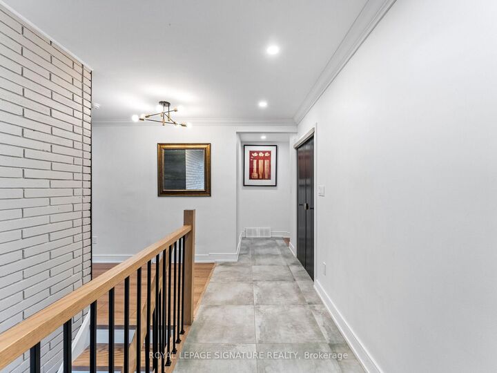 Property Photo:  1620 Islington Avenue  ON M9A 3M6 