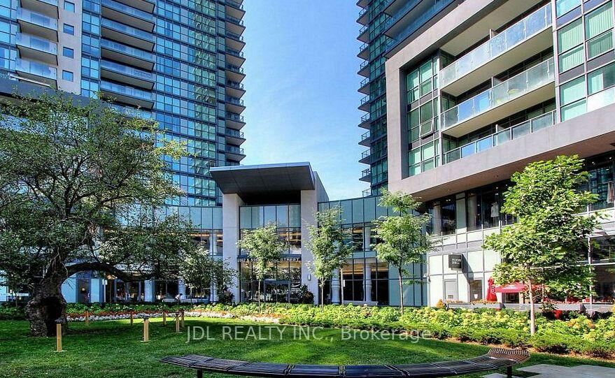 Property Photo:  5168 Yonge Street 2209  ON M2N 5P6 