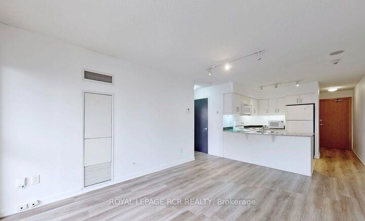 Property Photo:  33 Sheppard Avenue 901  ON M2N 7K1 