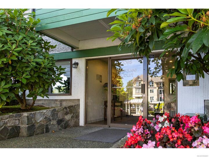 Property Photo:  2095 Oak Bay Ave #307  BC V8R 1E6 