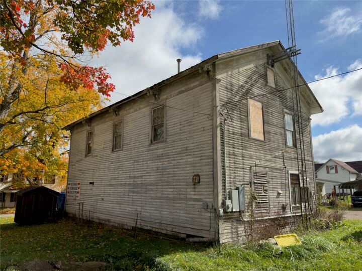 Property Photo:  5741 Doc Walker Rd  PA 16049 