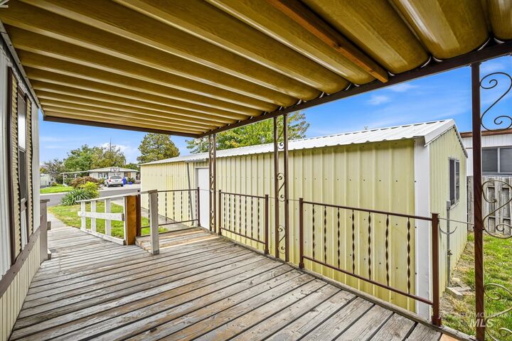 Property Photo: 912 Pine Street ID 83501