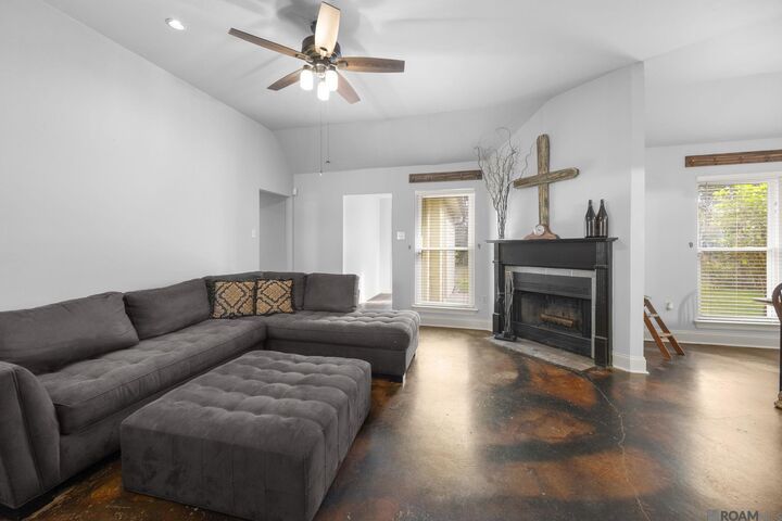 Property Photo: 17457 Deer Lake Ave LA 70816