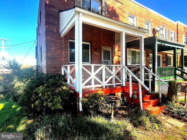 Property Photo:  200 Lynhaven Drive  VA 22305 