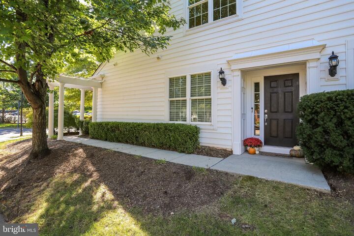 Property Photo: 44426 Sunset Maple Drive VA 20147