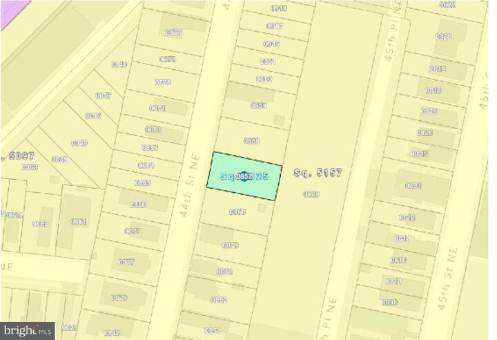Property Photo:  1033 44th Street NE  DC 20019 
