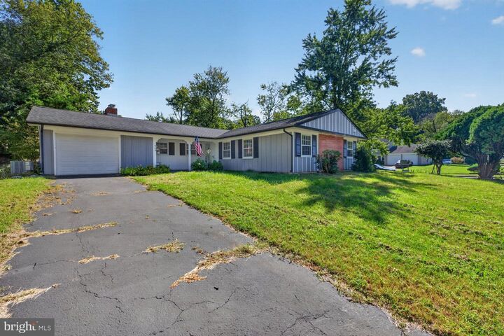 Property Photo: 509 Foster Knoll Drive MD 21085