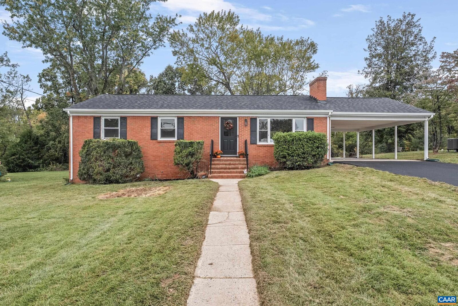 Property Photo:  2307 Wakefield Rd  VA 22901 