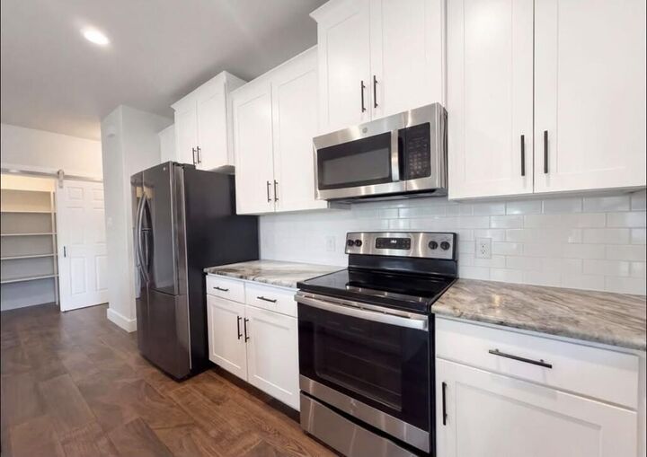 Property Photo: 50 Whispering Valley Dr. TX 78676