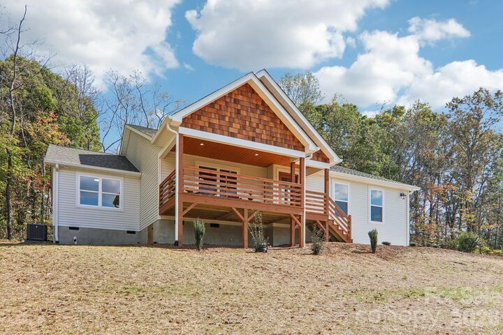Property Photo:  129 Lincoln Ridge Drive 3  NC 28715 