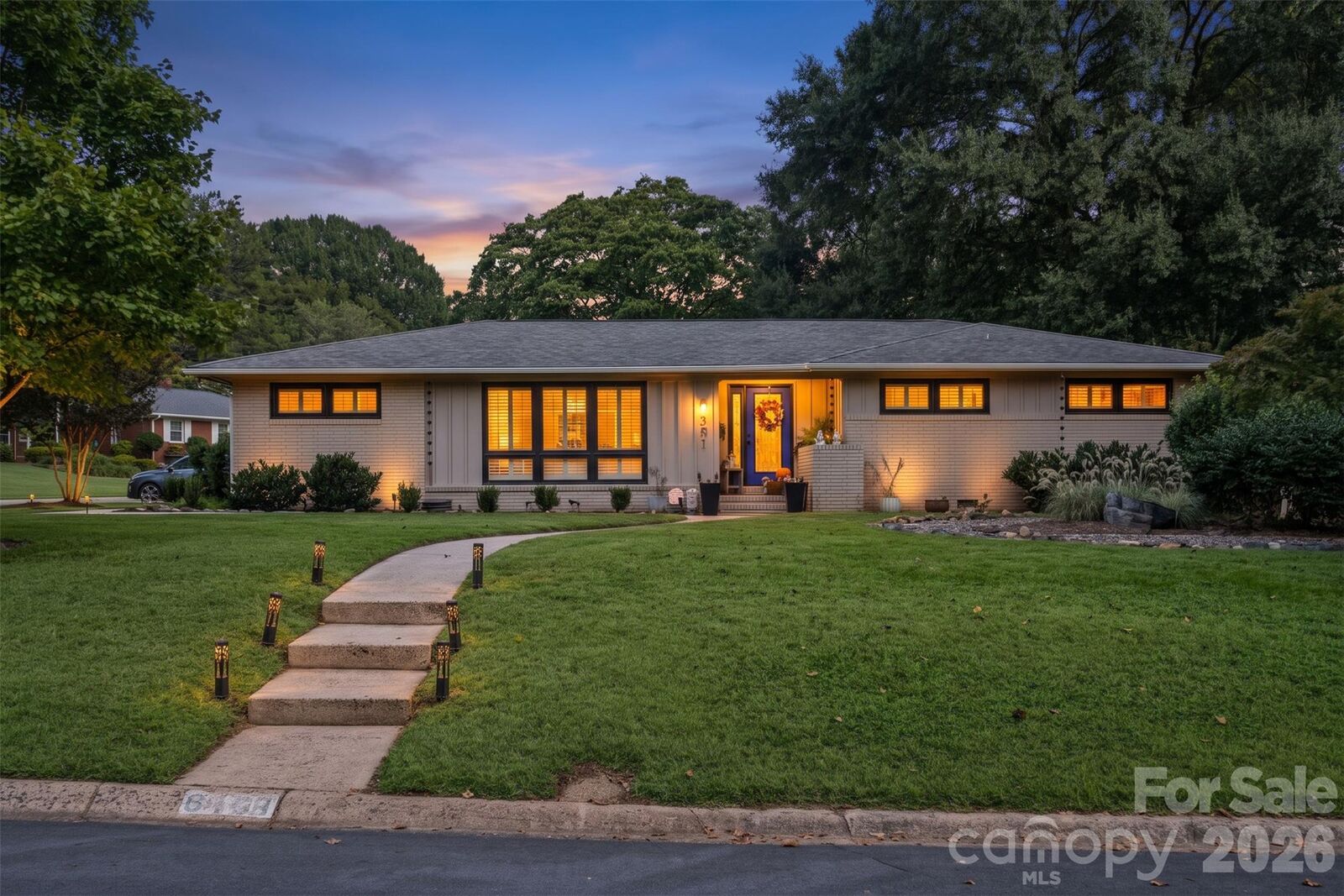 Property Photo:  6101 Rose Valley Drive  NC 28210 
