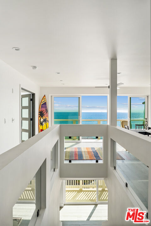 Property Photo: 11838 Ebbtide Ln CA 90265