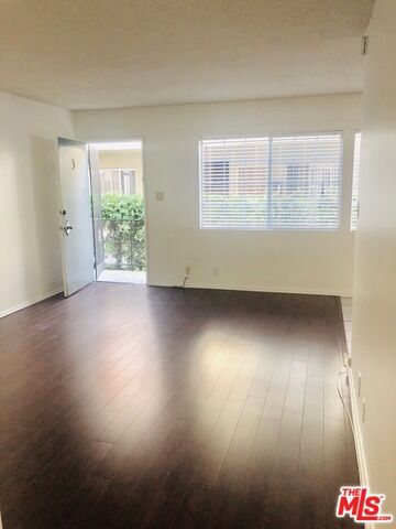 Property Photo:  1434 11th St, Unit 3  CA 90401 