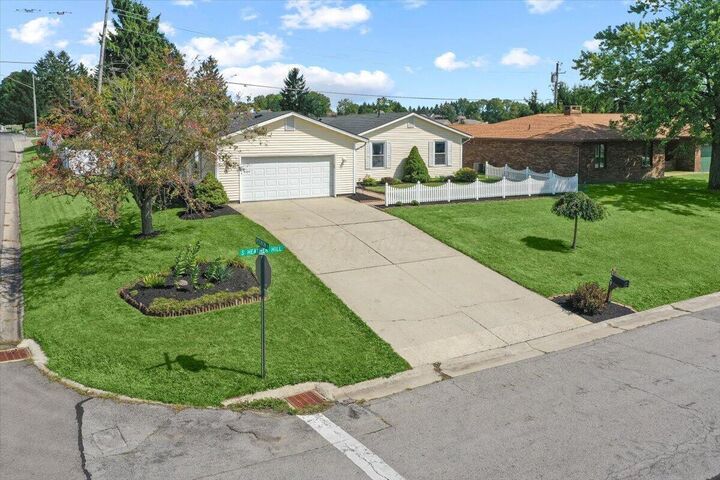 Property Photo:  101 S Heather Hill Dr Drive  OH 43311 