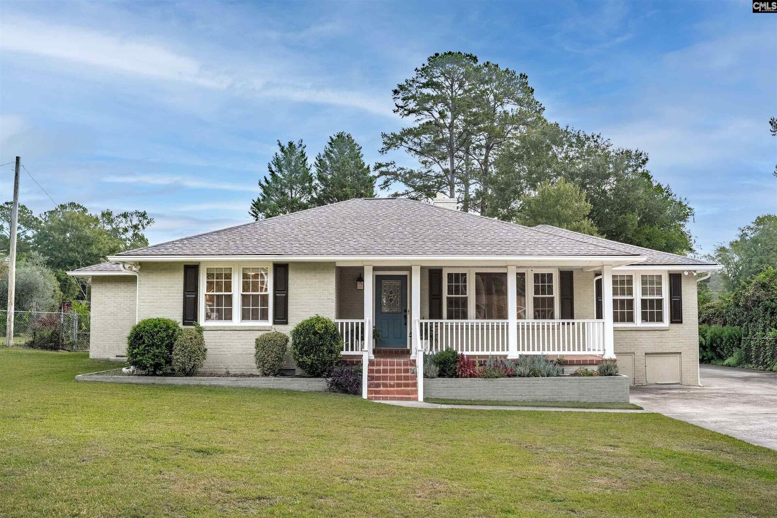 Property Photo:  904 Seminole  SC 29169 