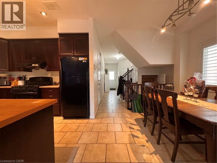 Property Photo:  648 Winterberry Avenue  ON N2V 2X4 