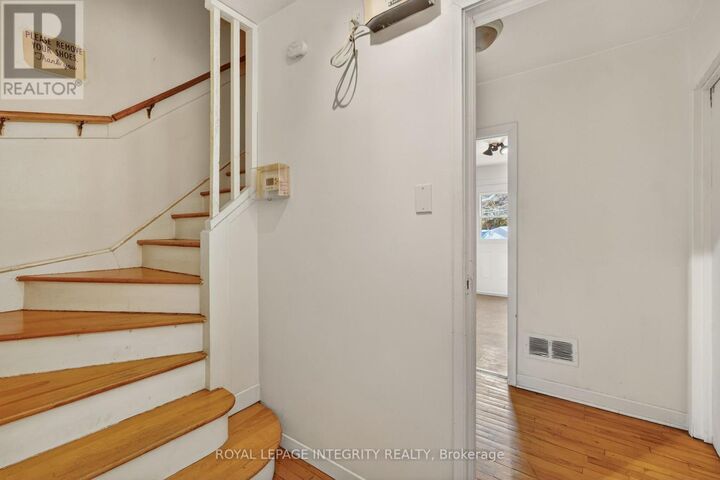 Property Photo:  322 Queen Mary Street  ON K1K 1W9 